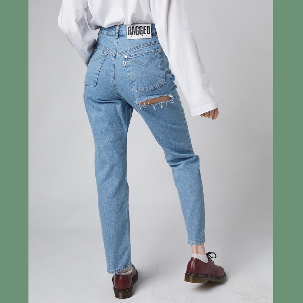 The Ragged Priest Butt Cut Mom Jeans